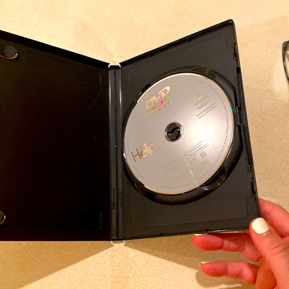 “The Help” DVD like new condition - Picture 3 of 4